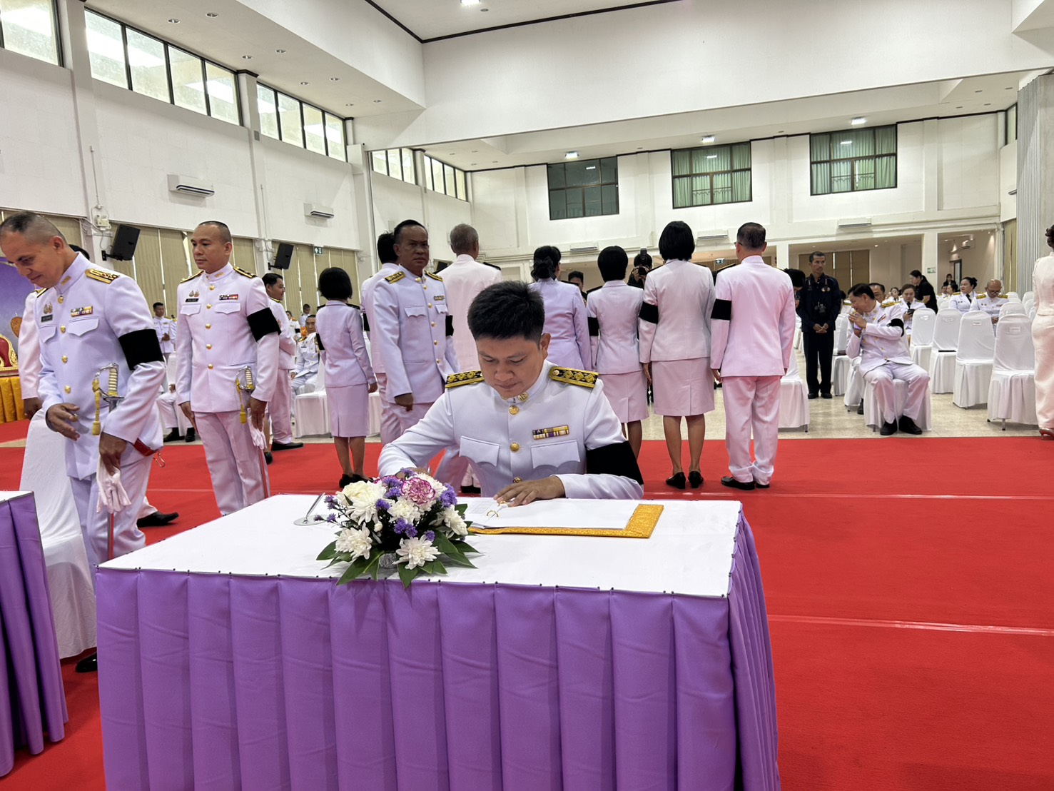 title - ส.ป.ก.อำนาจเจริญ ร่วมพิธีลงนามถวายพระพรชัยมงคล เจริญพระพุทธมนต์และทำบุญตักบาตร ถวายเป็นพระราชกุศล เนื่องในโอกาสวันเฉลิมพระชนมพรรษา สมเด็จพระนางเจ้าฯ พระบรมราชินี 